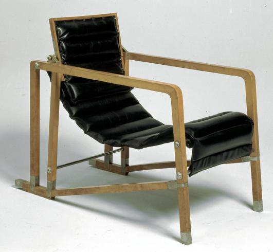 Transat armchair, 1926-1929 by Eileen Gray