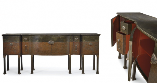 Eileen Gray: Enfilade Lacquered sideboard, 1915-1917. Collection Yves Saint Laurent and Pierre Bergé