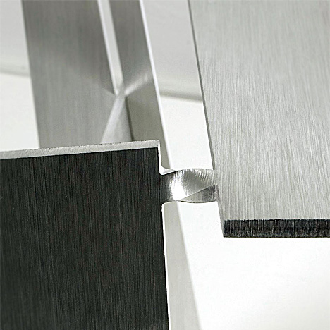 Twisted metal detail