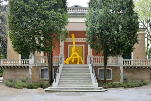 Sarah Lucas, I SCREAM DADDIO, British Pavilion 2015. Photo by Cristiano Corte © British Council