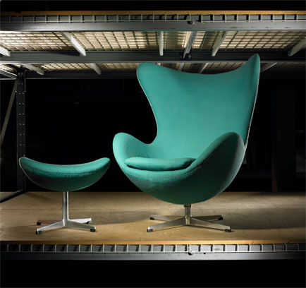 Lot # 311 - Egg chair and ottoman by Arne Jacobsen - Wright Auction