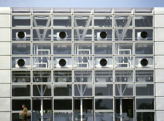 SUPERSTRUCTURES: THE NEW ARCHITECTURE 1960–1990