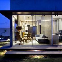Box House by Brasília-based architecture firm 1:1