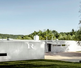 Stillman House by Marcel Breuer at auction with Wright