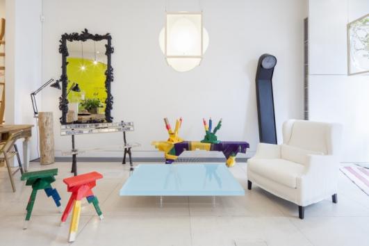 'White Canvas' at Mint 