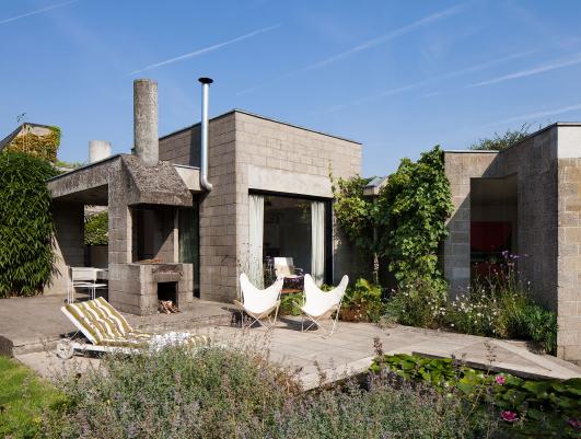 The Vandemoortele Residence by Architects Johan Raman and Fritz Schaffrath