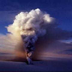Image of volcanic ash plume from eruption in Iceland that has affected travel throughout Europe