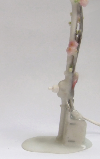 Frozen Twig lamp (detail) by Wieki Somers, 2010