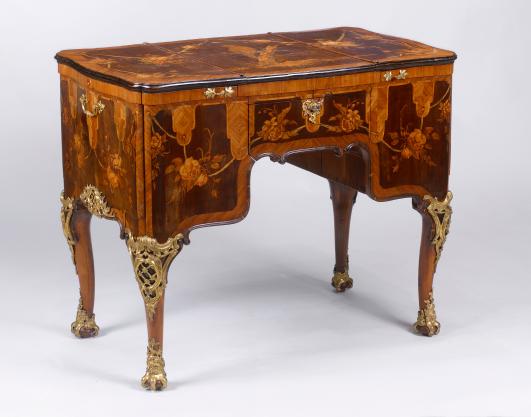 Dressing Table by Abraham and David Roentgen 