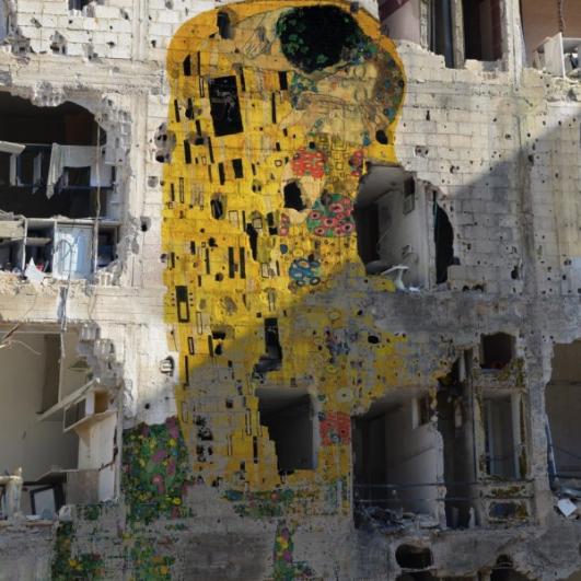 Syrian Kiss goes Viral by artist Tammam Azzam
