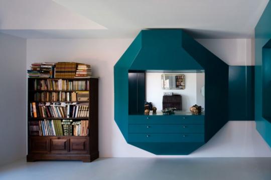 Family home by Pedro Gadanho [photo © Fernando Guerra  ]