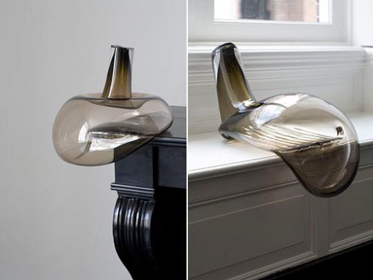 Infected Crystal Virus by Pieke Bergmans