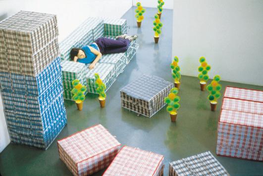 Matali Crasset, Digestion N°1, 2000