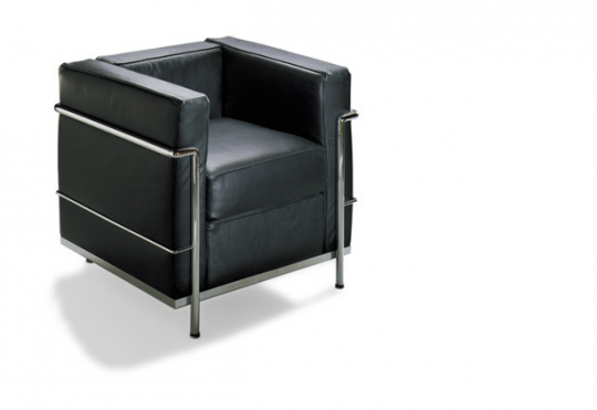 Petit Comfort chair by Le Corbusier 